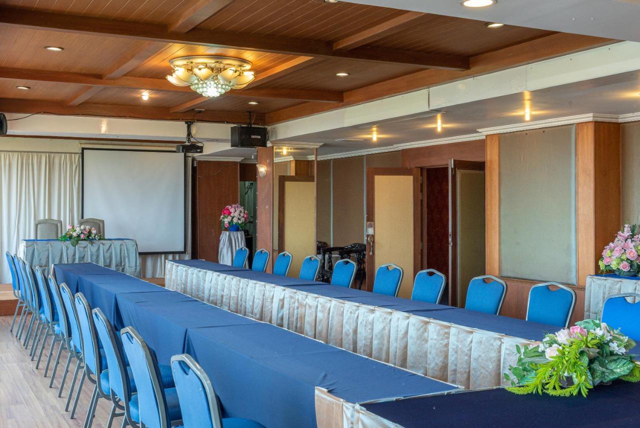 Nonthaburi Palace Hotel Екстер'єр фото