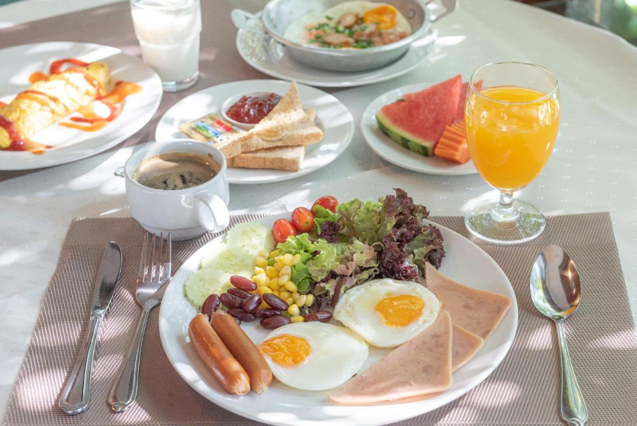 Nonthaburi Palace Hotel Екстер'єр фото