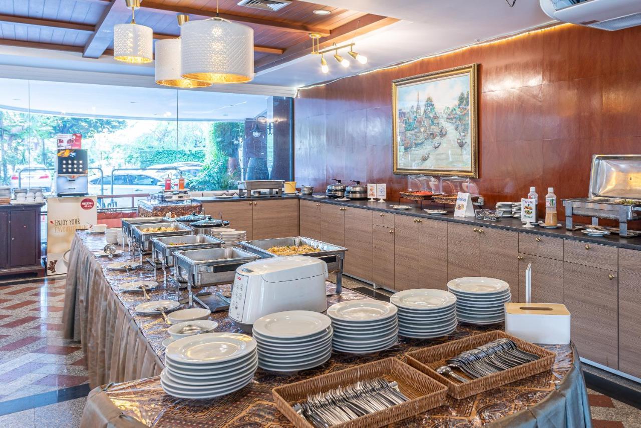 Nonthaburi Palace Hotel Екстер'єр фото
