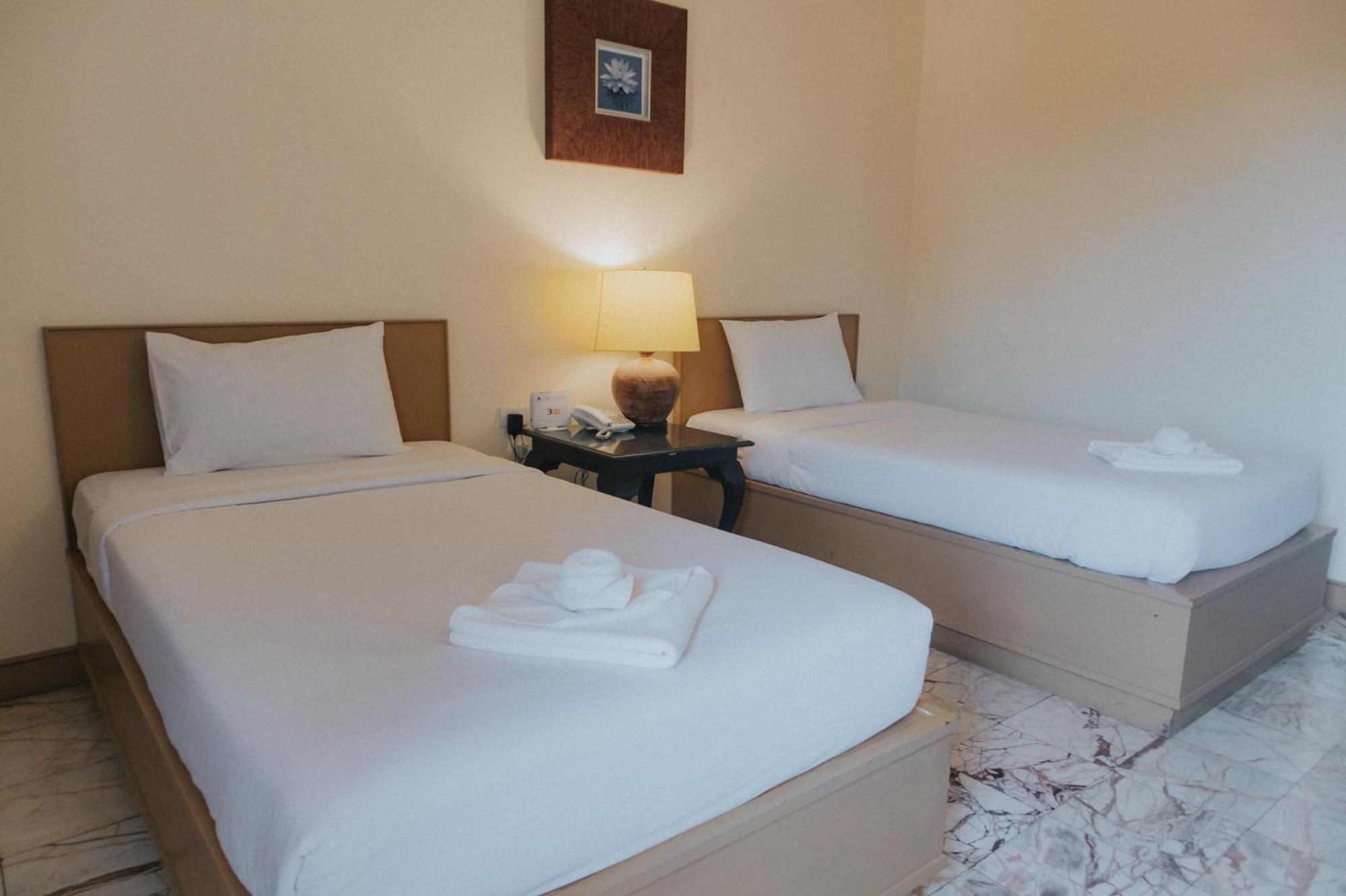 Nonthaburi Palace Hotel Екстер'єр фото