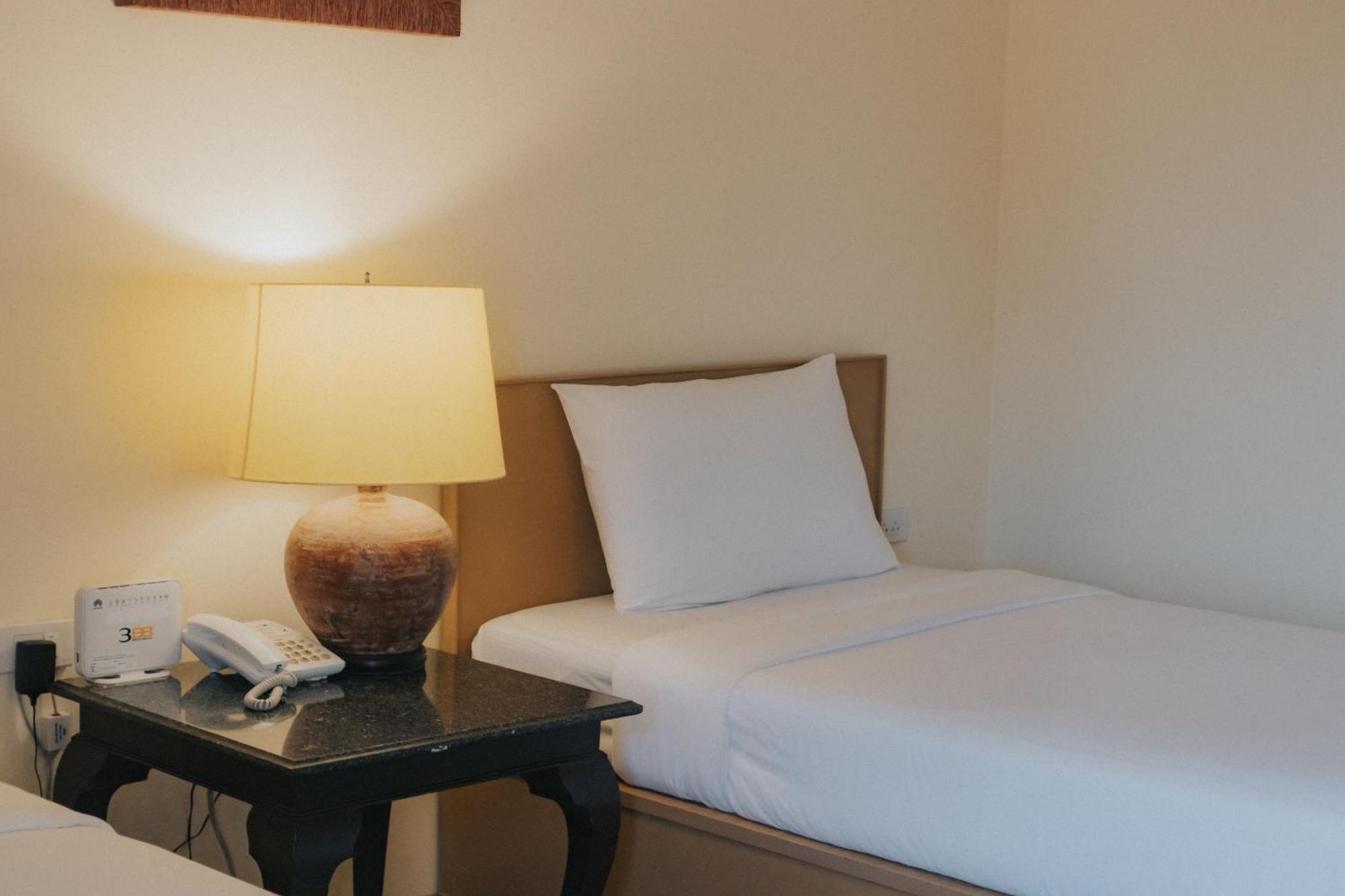 Nonthaburi Palace Hotel Екстер'єр фото